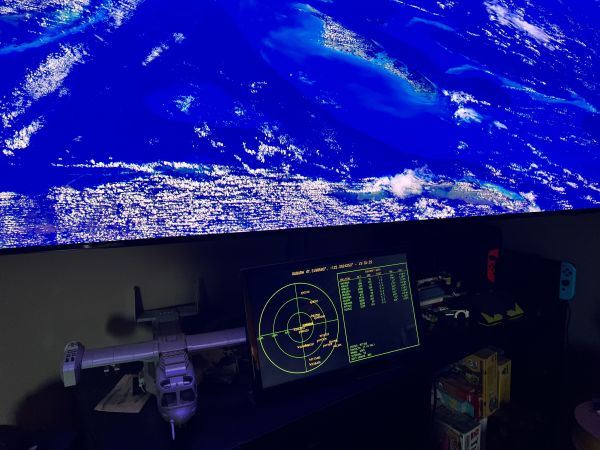 ADS-B Airplane Tracking #1726<br>4,032 x 3,024<br>Published 3 months ago